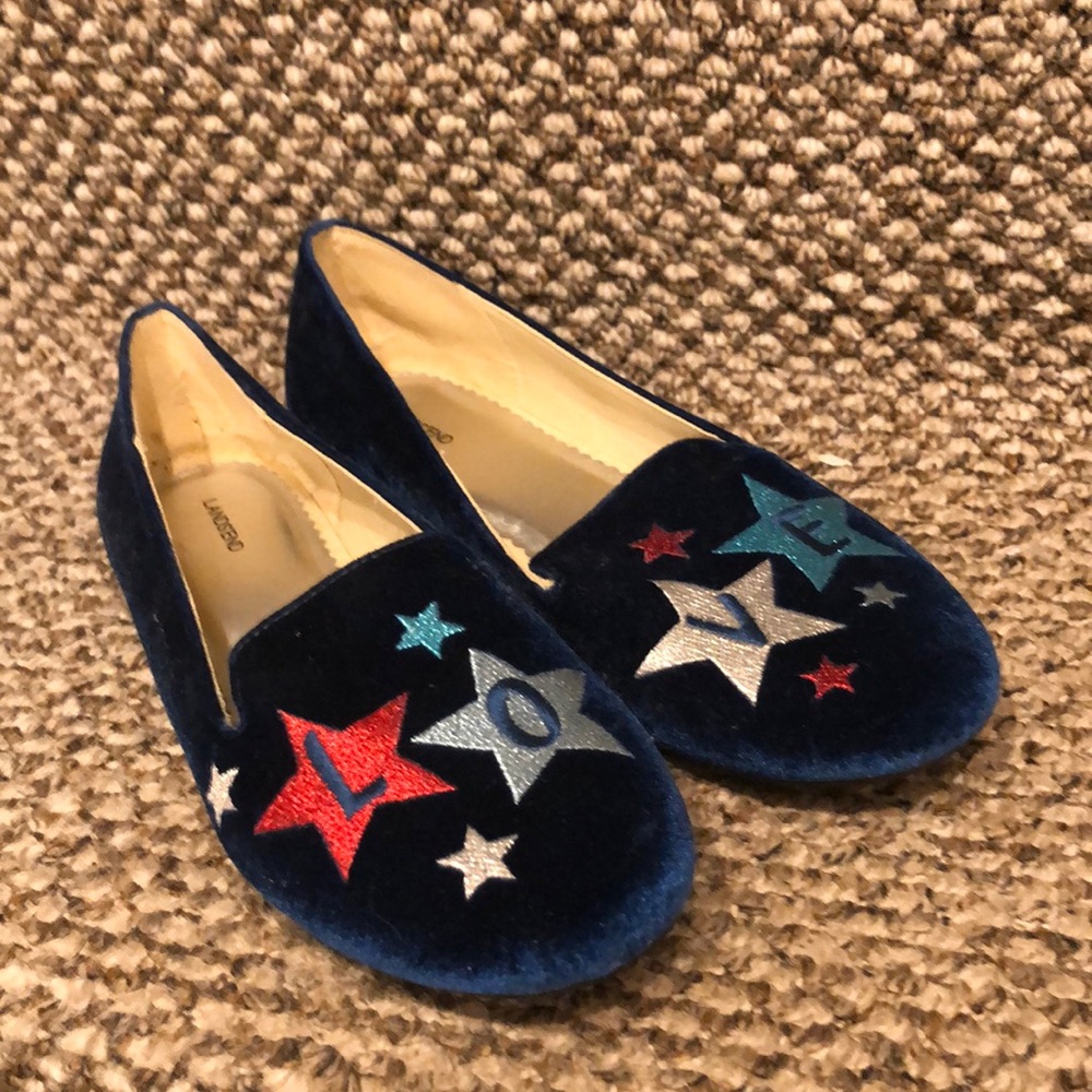 Lands End “LOVE” Size 6 Girls Shoes❤️🤍💙